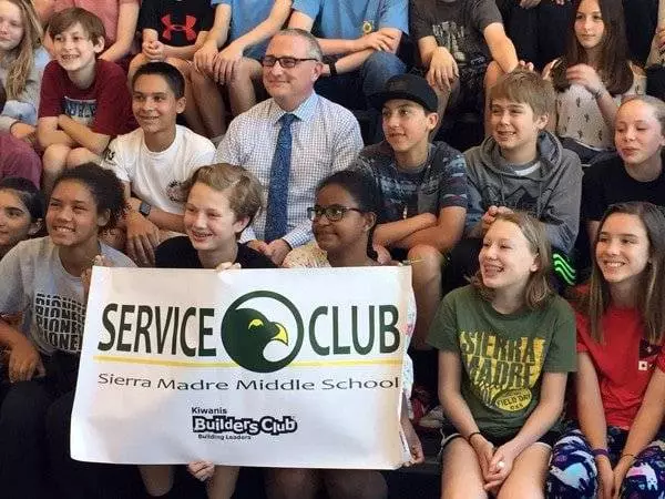 Sierra Madre Kiwanis Builders Club Brings Hope To Middle School